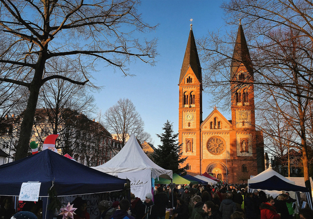 Beitragsbild: Rote-Hilfe-Stand beim Alternativen Weihnachtsmarkt